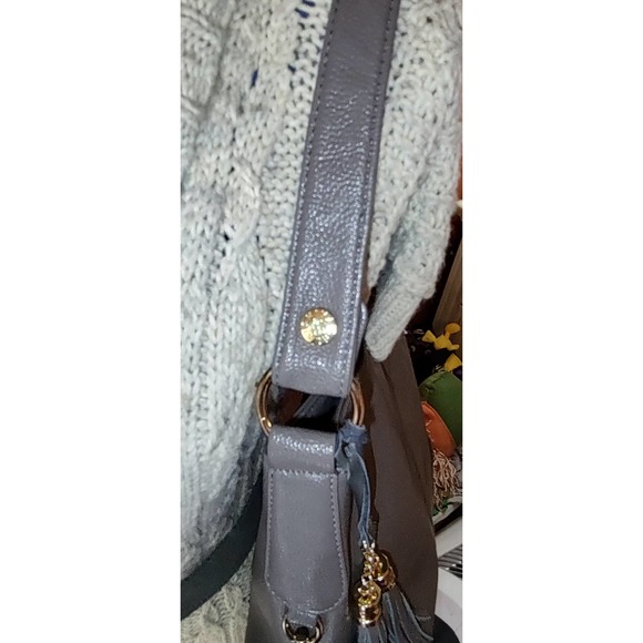 Bolaishaxuan (BOLAI) Gray Pebble Leather Bag - Picture 9 of 11